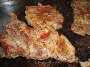 【100スカイガーデンズキッチン】ビフテキ