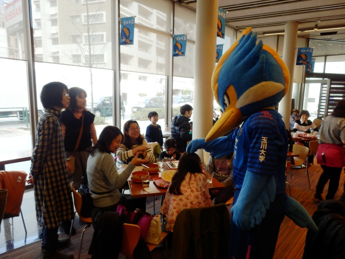 ちびっこ集まれ ゆるキャラ祭り に参加しました Fc町田ゼルビア オフィシャルサイト ちびっこ集まれ ゆるキャラ祭り に参加しました Fc町田ゼルビア オフィシャルサイト