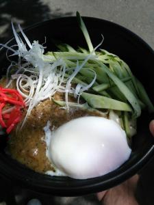 【115じゃんご】黒ゴマ肉みそじゃじゃ麺