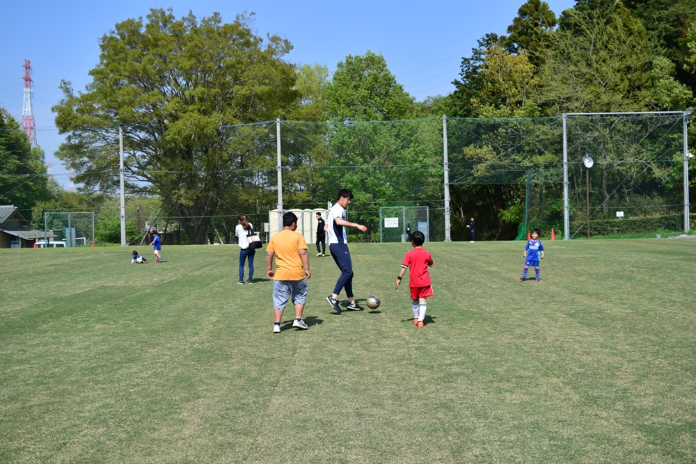 李選手 渡辺選手が上の原グラウンド無料開放イベントに参加しました Fc町田ゼルビア オフィシャルサイト