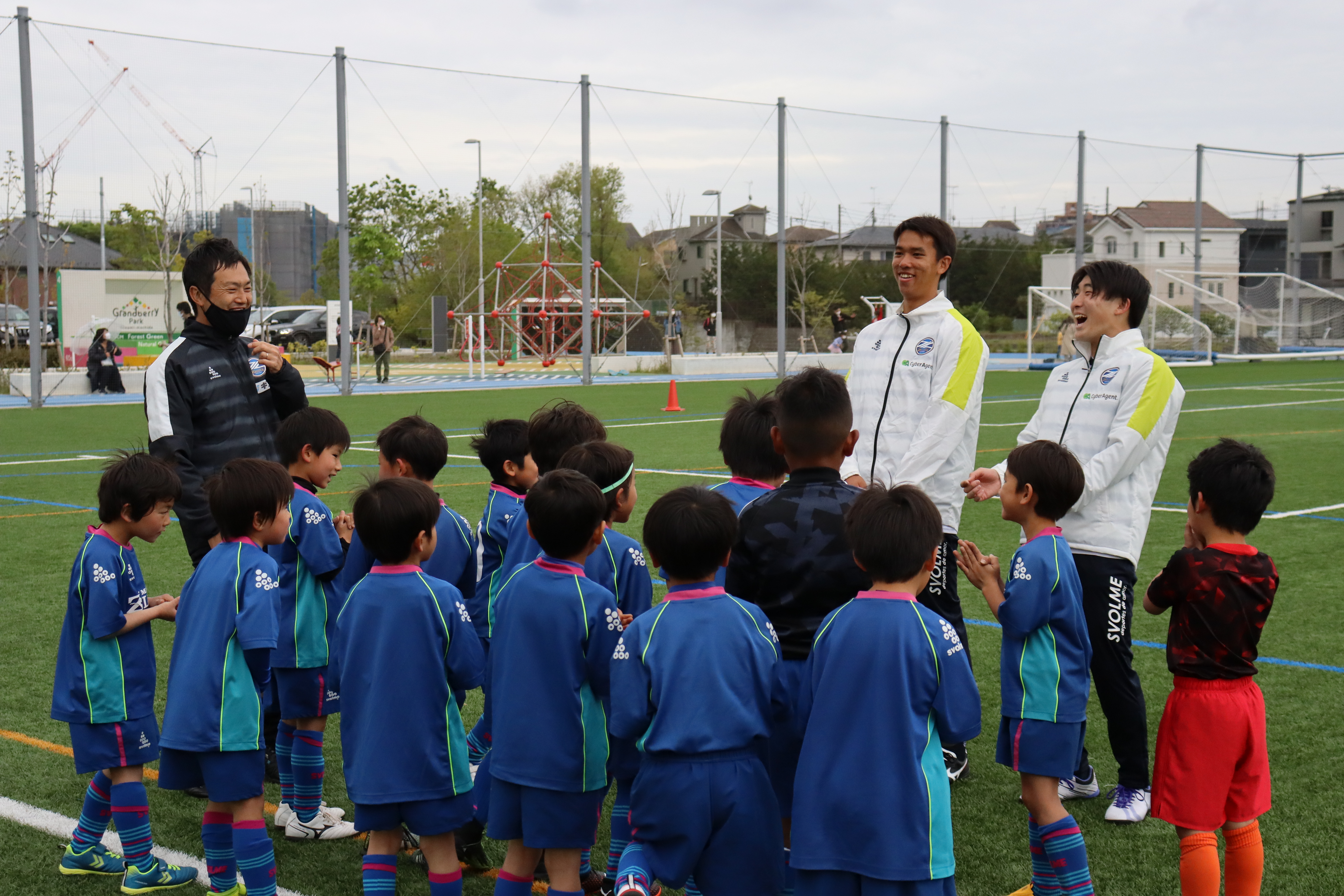 晴山選手･奈良坂選手がＦＣ町田ゼルビアフットボールスクールを訪問しました
