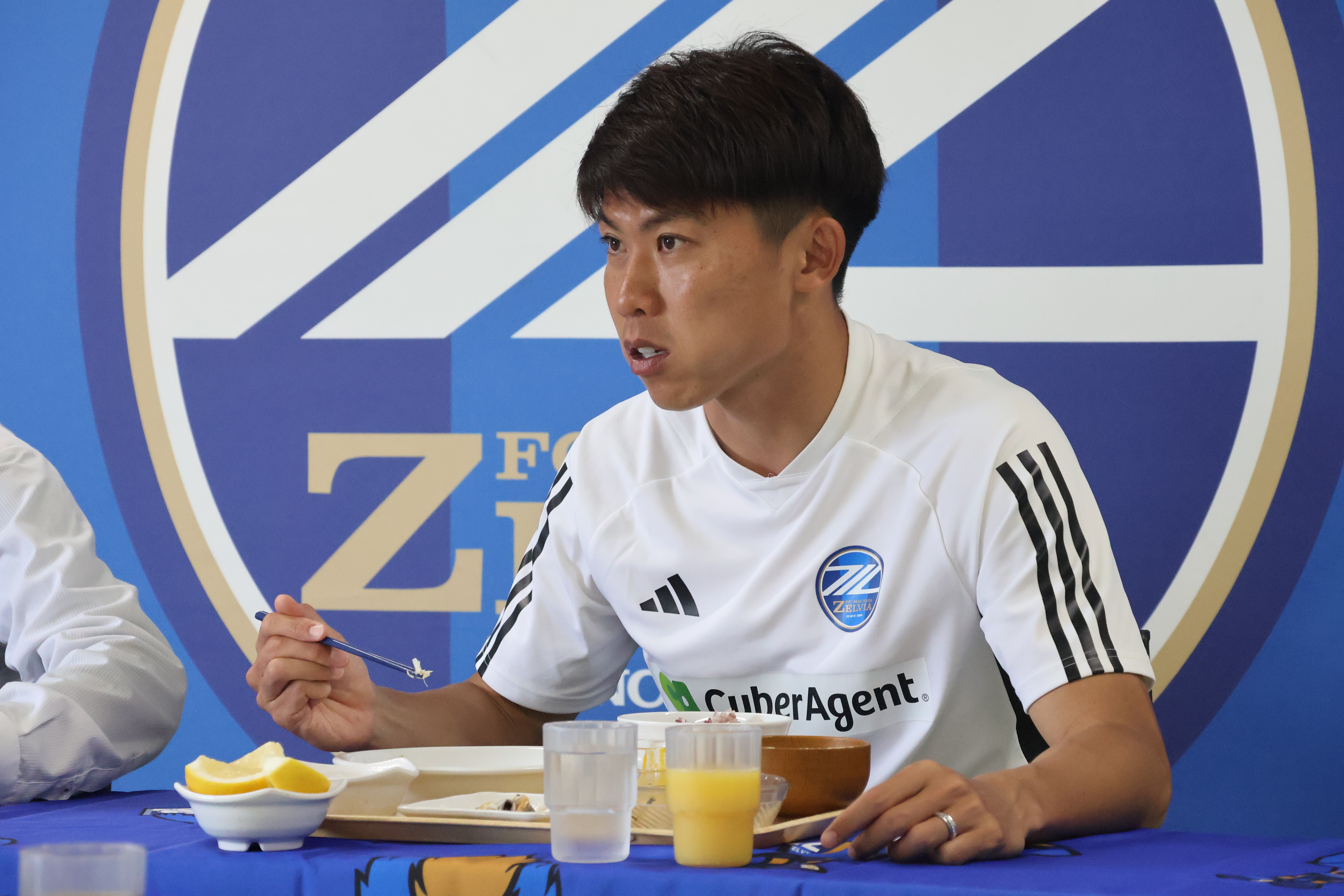 【5/25(木)】ＦＣ町田ゼルビアコラボレーション給食を実施しました！