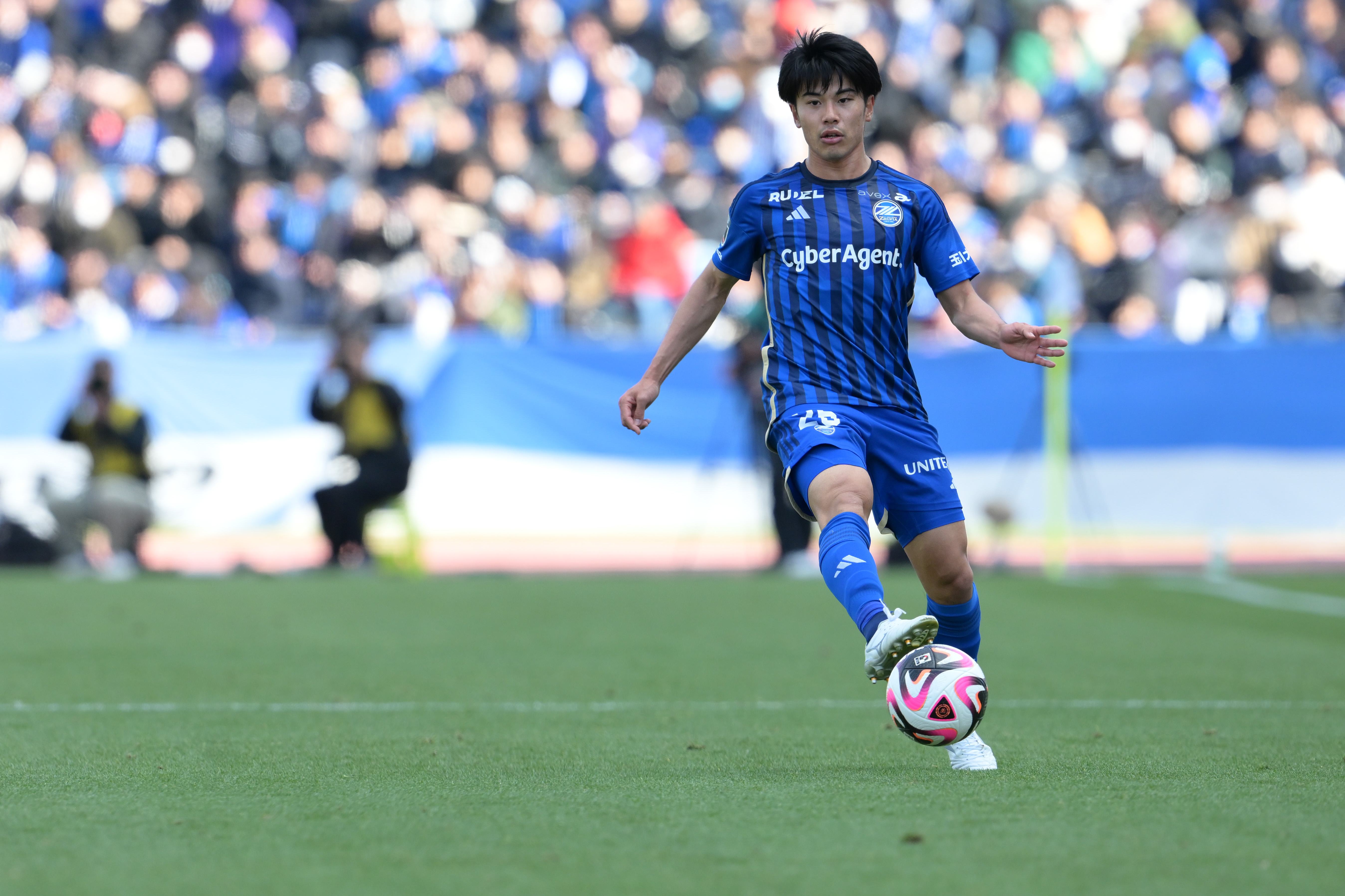 林幸太郎選手 「FOOTBALL ZONE」掲載のお知らせ