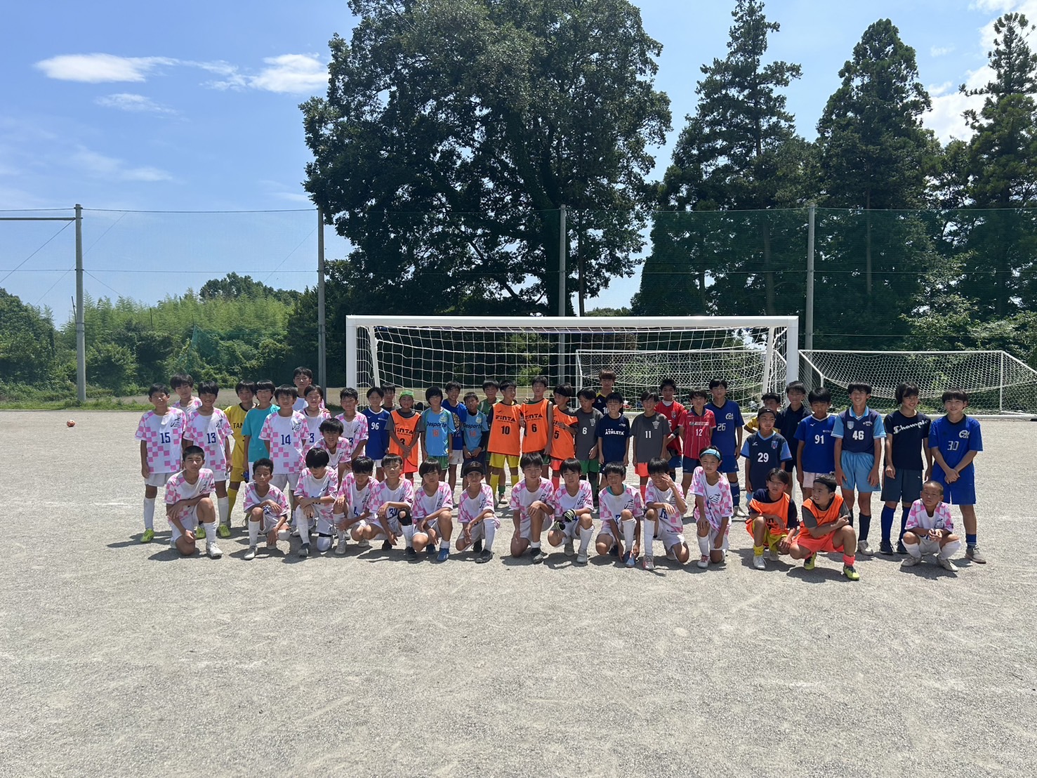 少年サッカーの聖地にゴールを寄贈しました