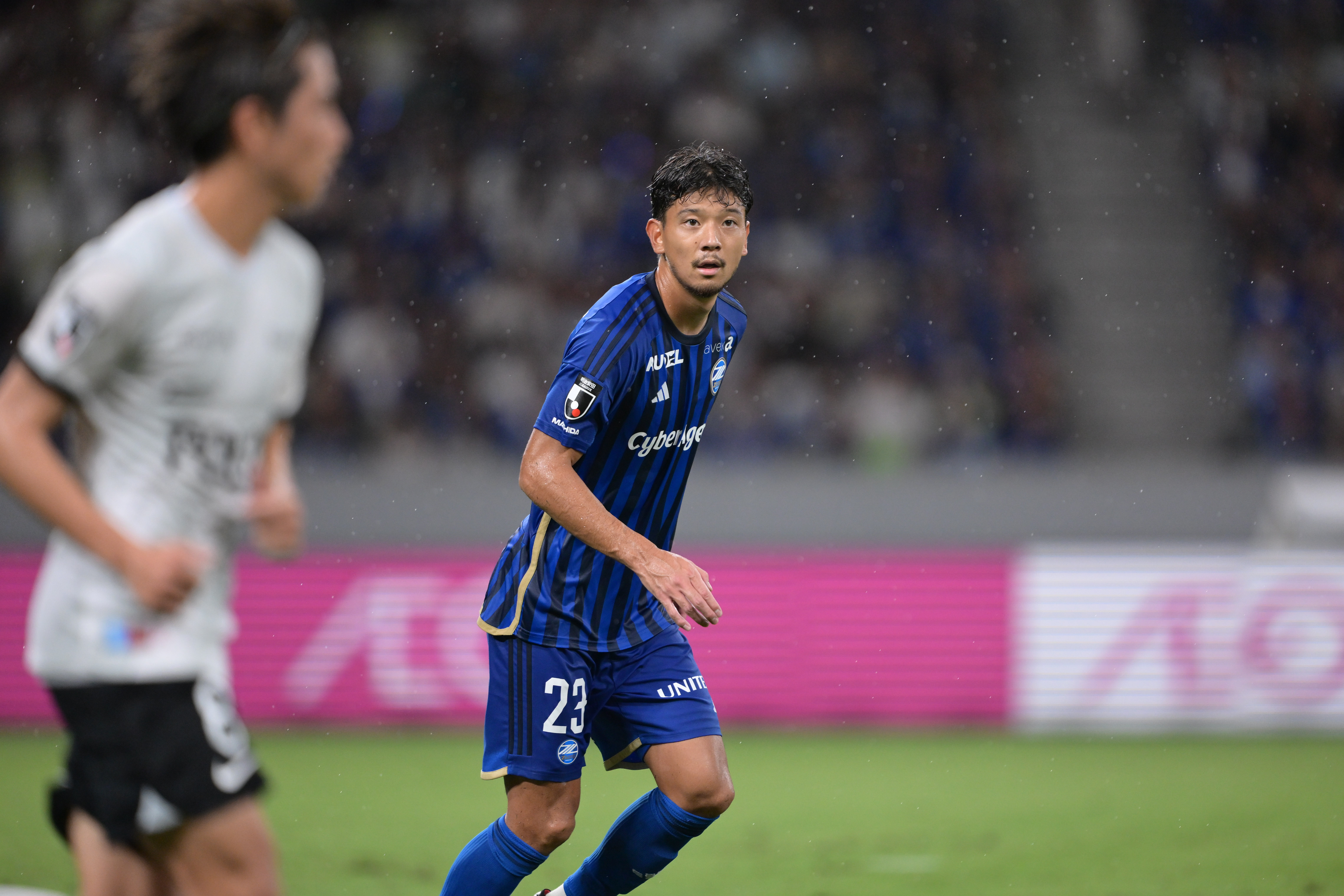白崎凌兵選手 「ELGOLAZO web」掲載のお知らせ