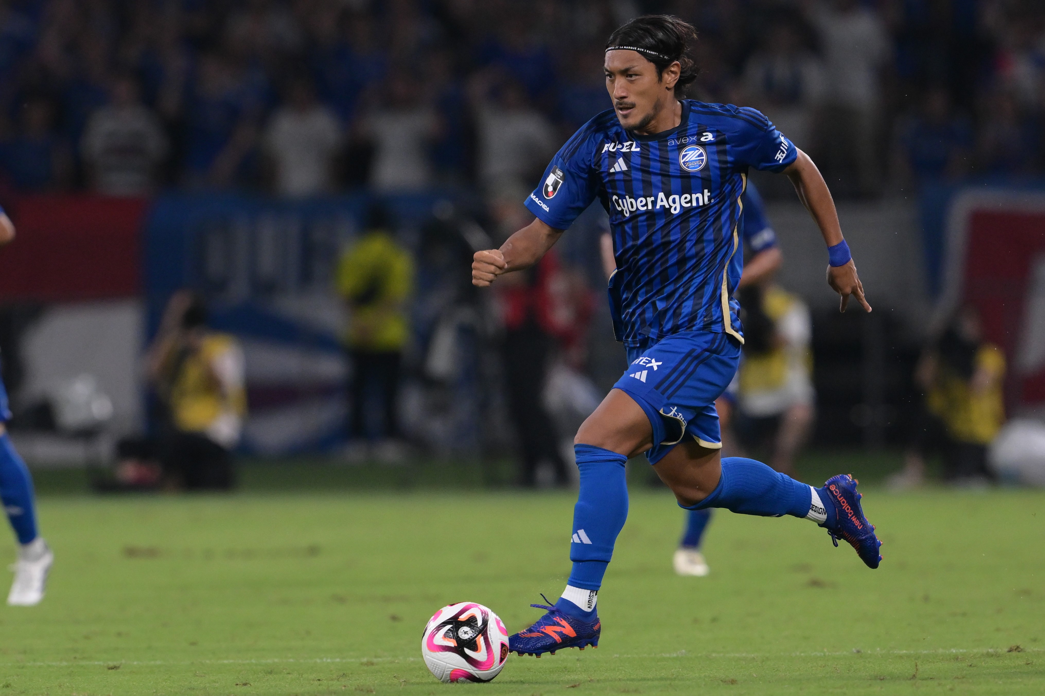 中島裕希選手 「サッカーキング」掲載のお知らせ