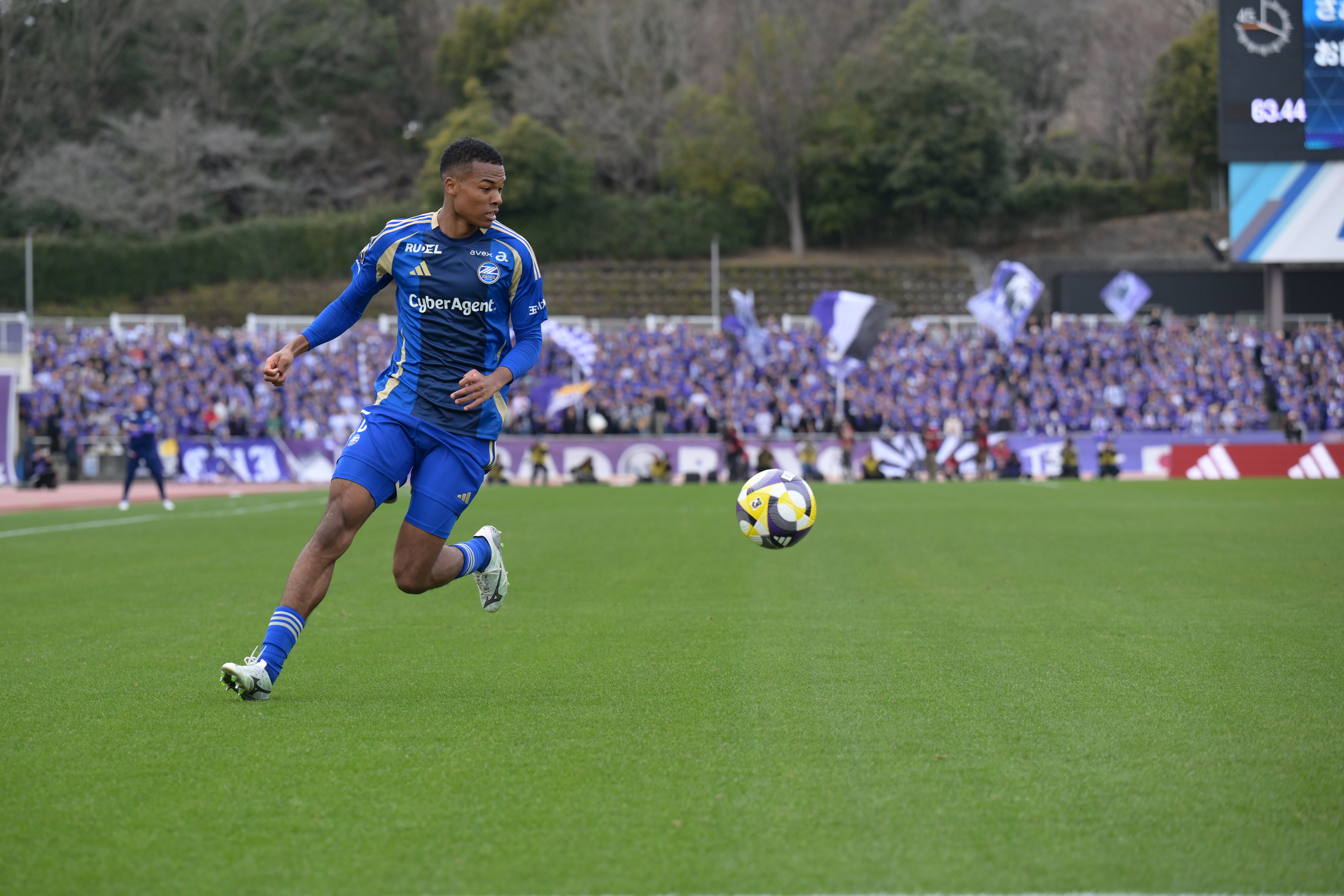 望月ヘンリー海輝選手「スポニチ」掲載のお知らせ