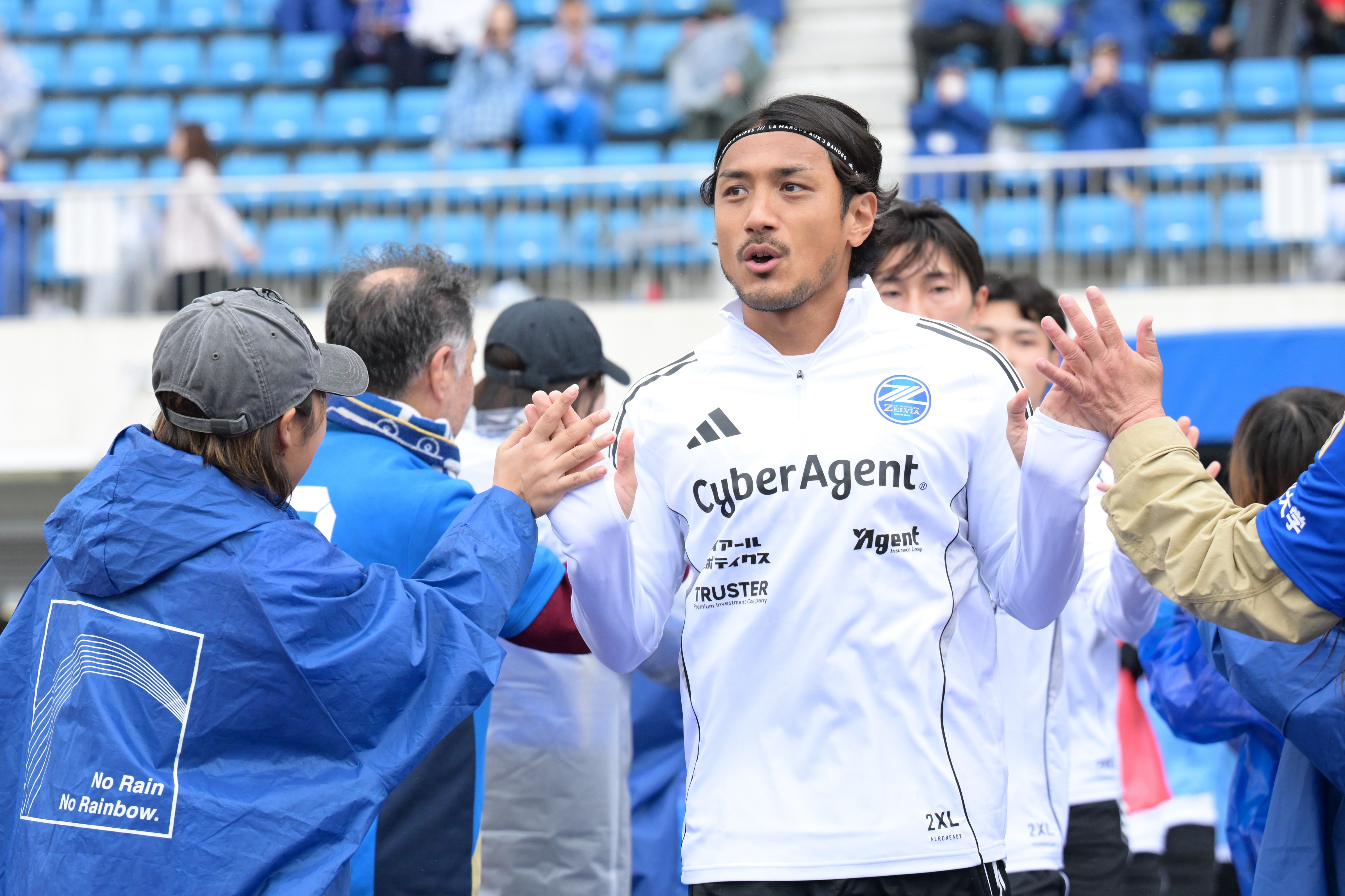 中島裕希選手「スポルティーバ」掲載のお知らせ