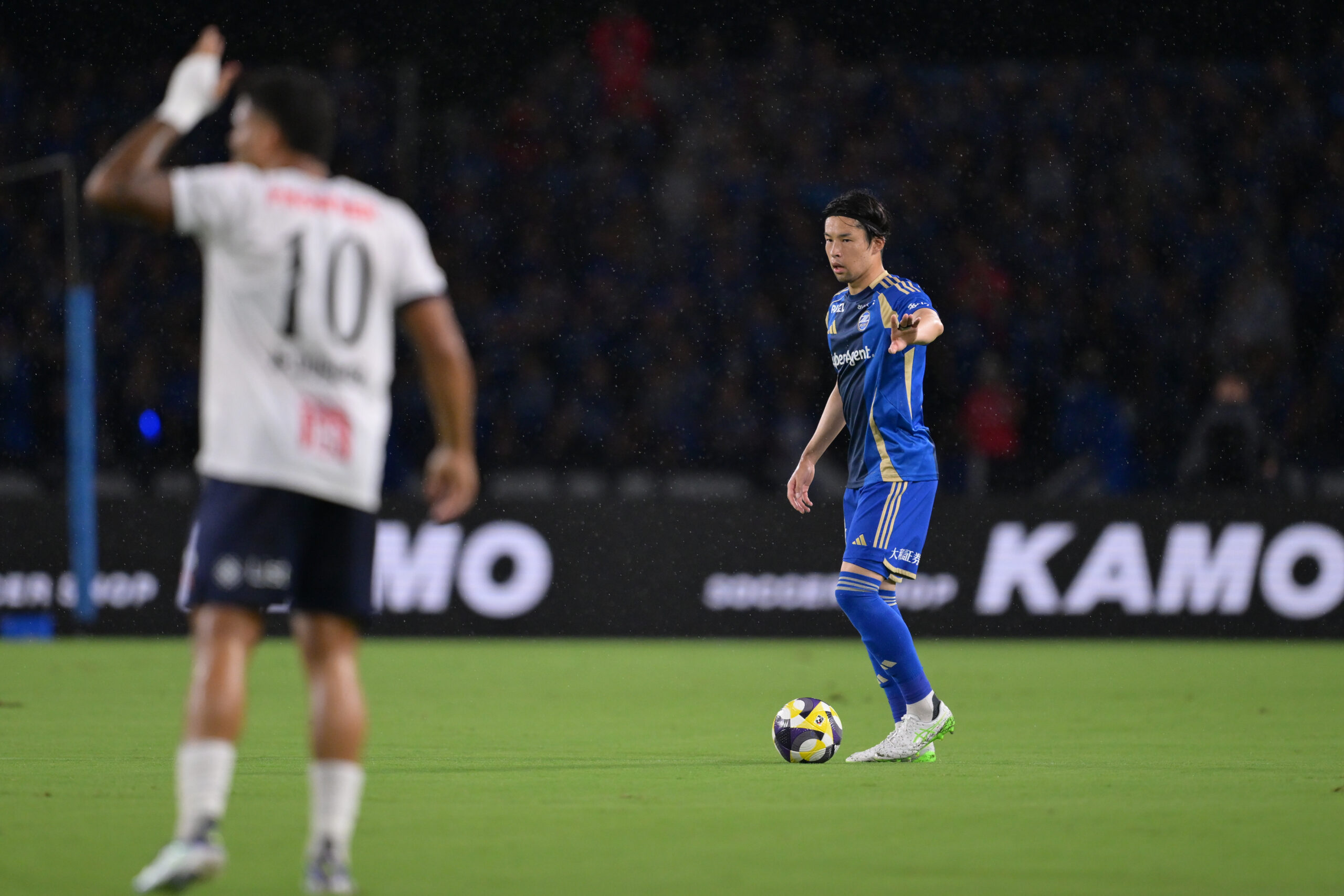 中山雄太選手「FOOTBALL ZONE」掲載のお知らせ