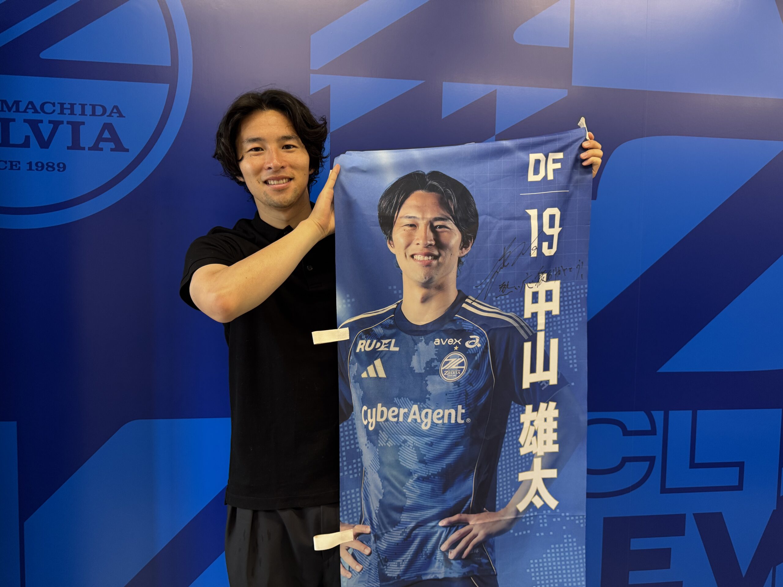 選手のサイン・メッセージ入りのぼりを掲出！（6/6(土)プレーオフ第2戦）